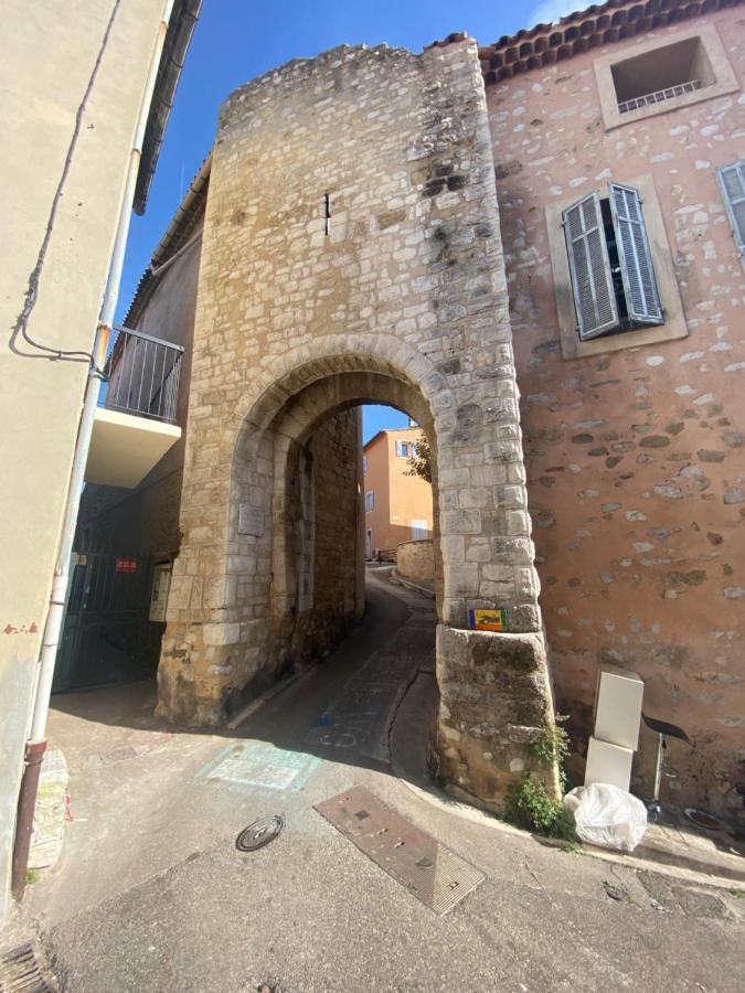 Bel Appartement T1 30M2 Centre Historique Aubagne Exterior foto